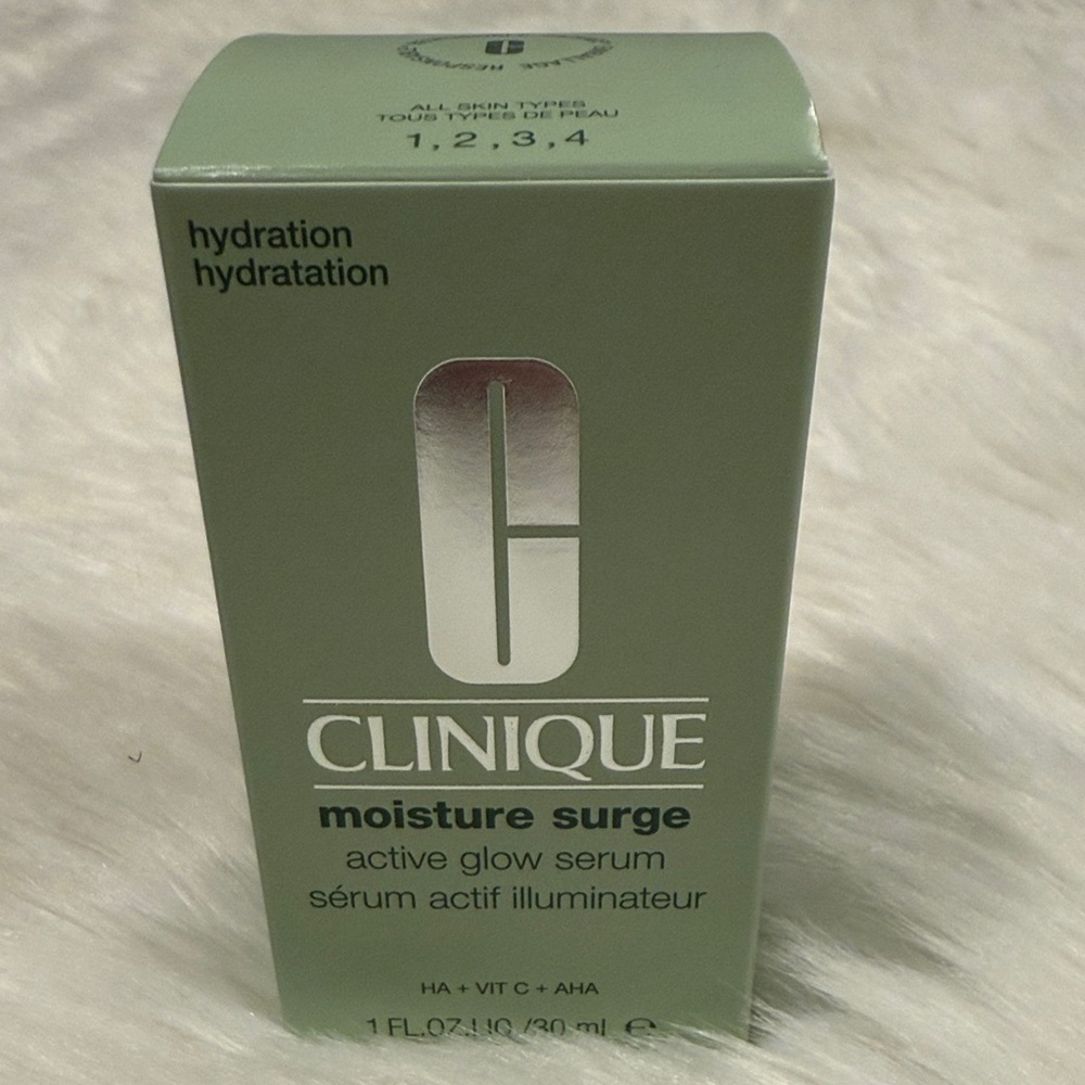 Clinique Moisture Surge Active Glow Serum with Hyaluronic Acid New